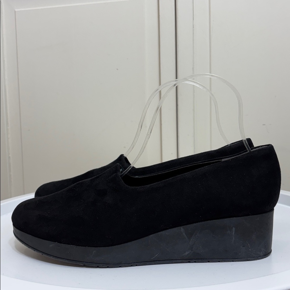 Robert Clergerie Black Suede Wedge Pumps Size 9